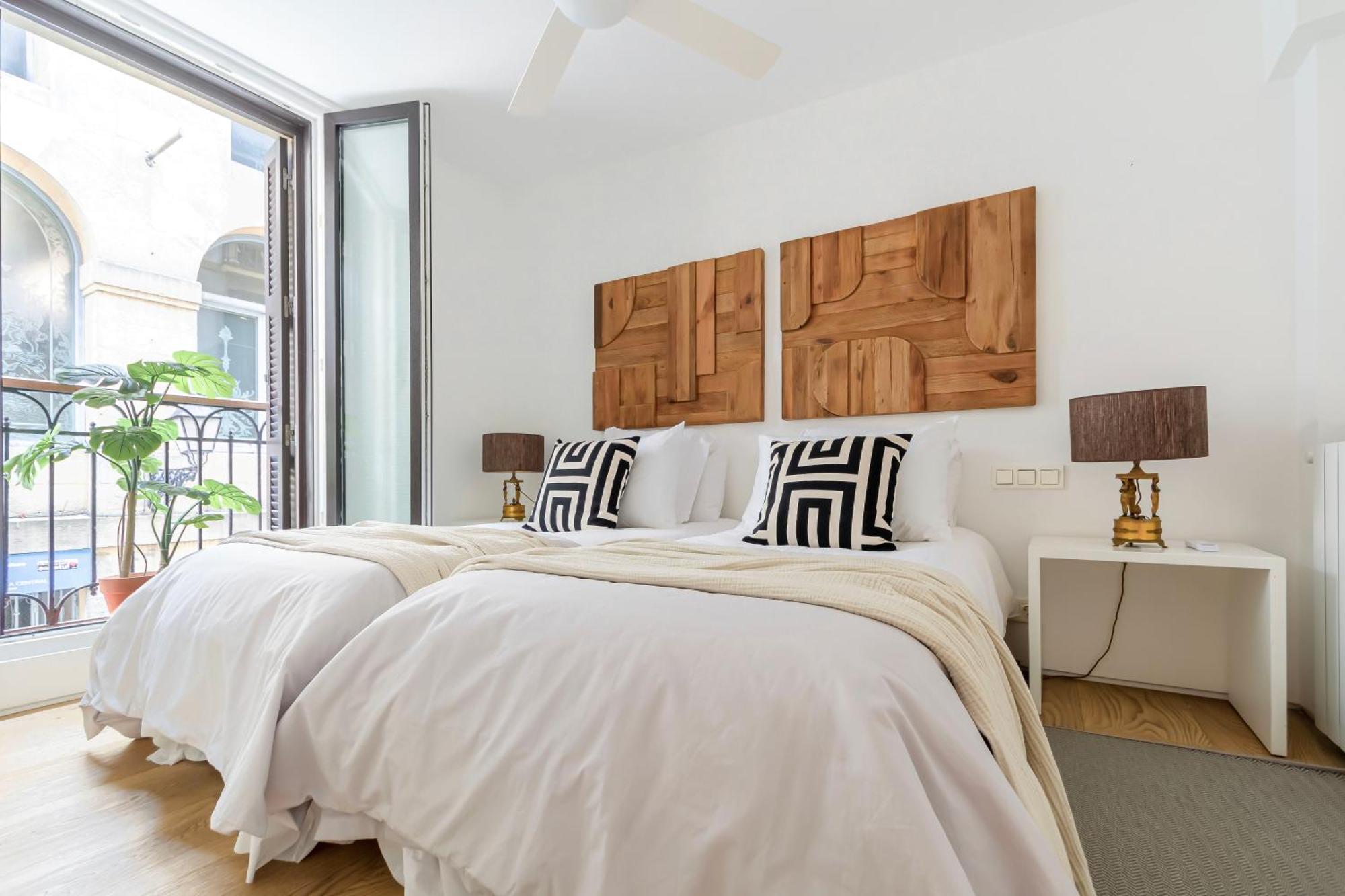 Апартаменты 8 Balconies Heart Of The Old Town Сан-Себастьян Экстерьер фото